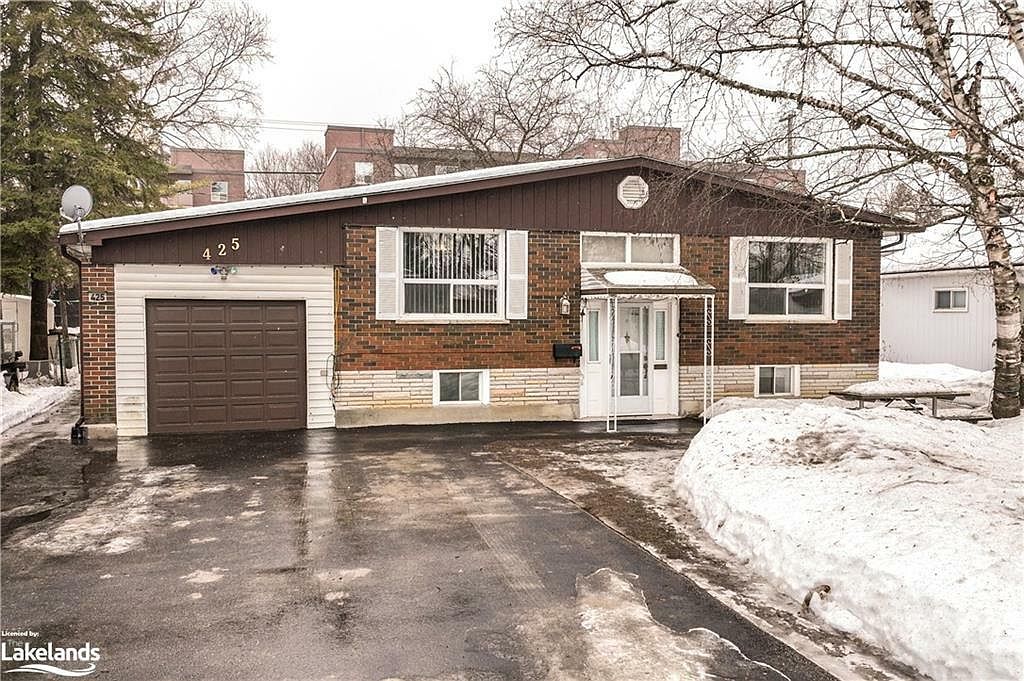 425 Highland Ave, Orillia, ON L3V 4E8 Zillow