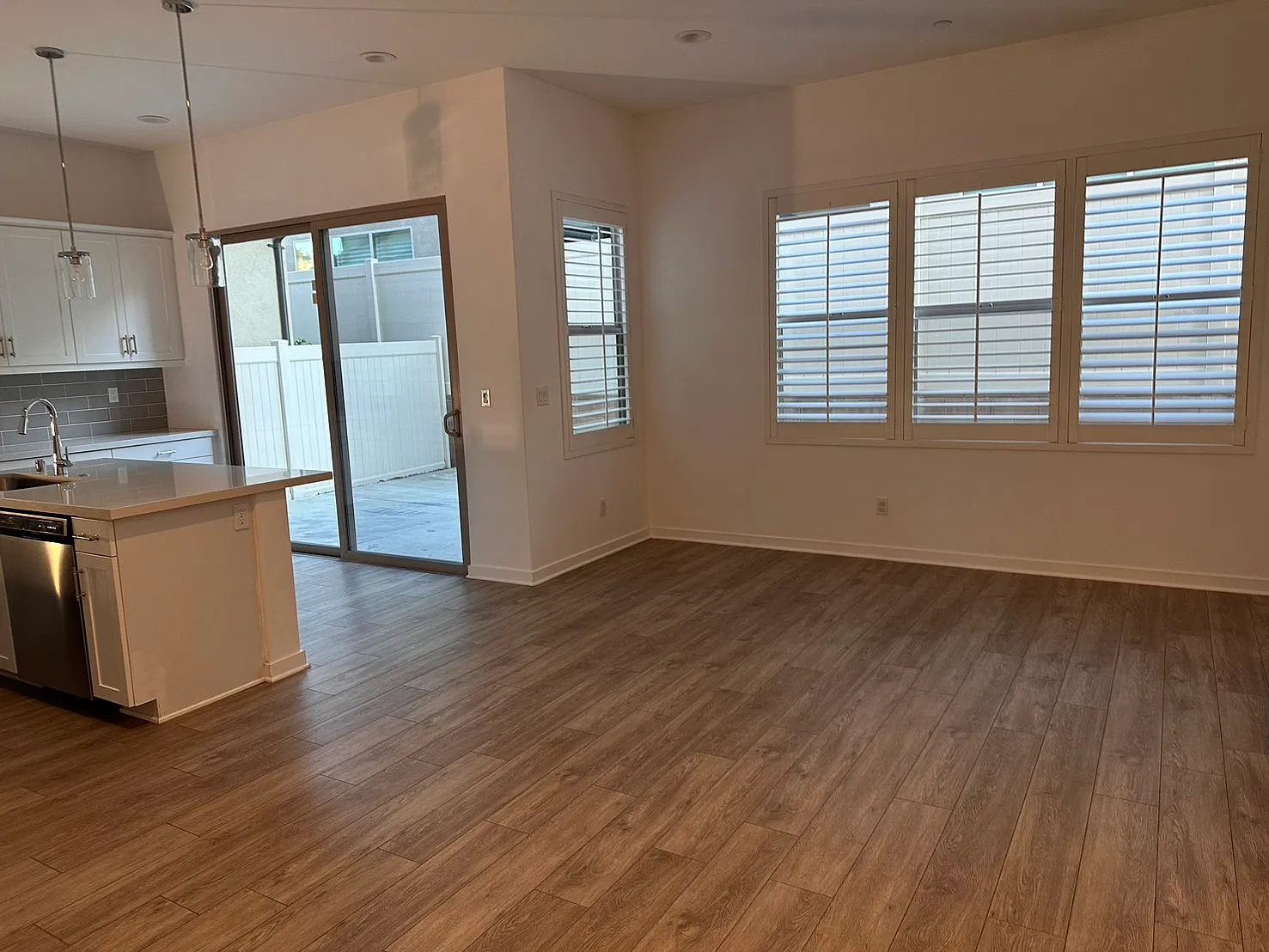 3 bed, 2.5 bath, 1626 sqft, $2,980 — Photo 4