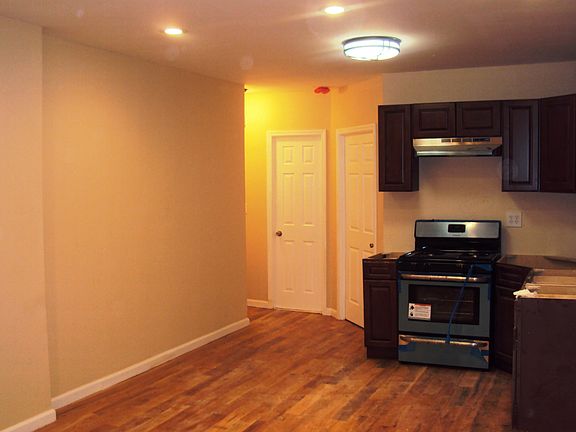 2nd image of 21815 119th Ave
