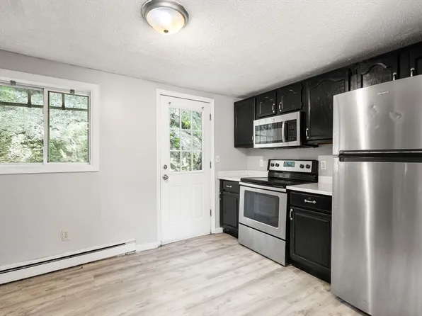 9-11 Dungeon Ave, Lynn, MA 01905