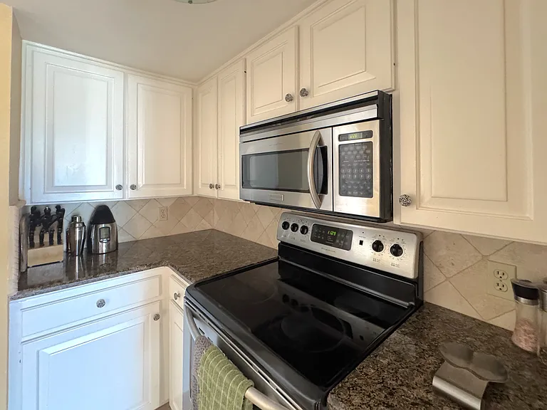 2542 Lindenwood Dr #2542 — Photo 20