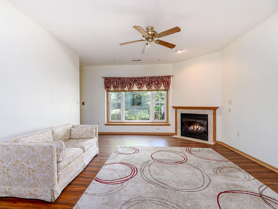 1st image of 6170 S Walnut Ln #106