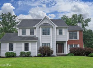 424 Pinkster Ln, Slingerlands, NY 12159