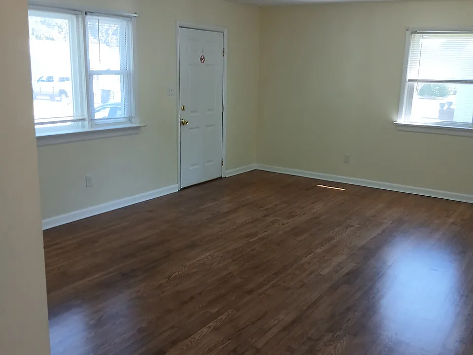 433 Rogers Ave