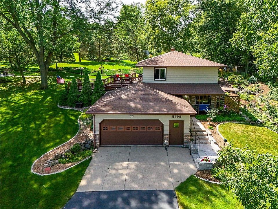 1st image of 5799 Woodland Dr