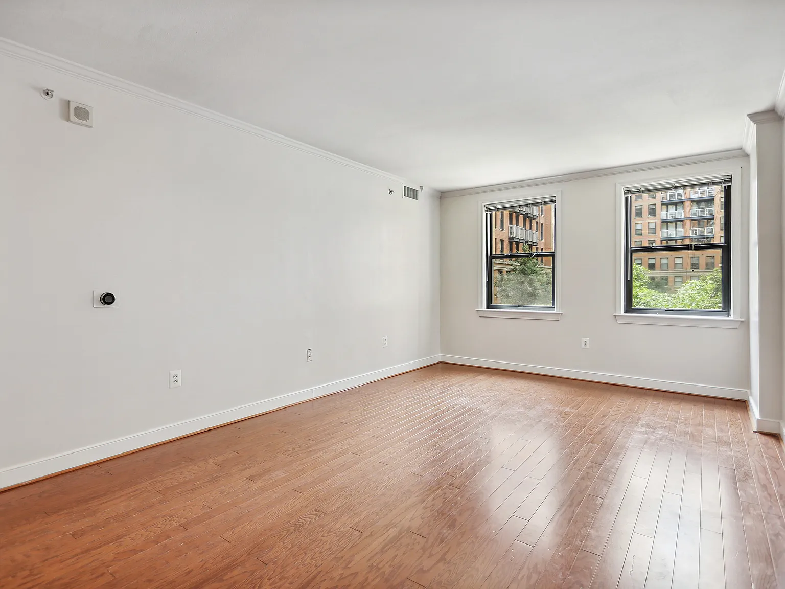 1 bed, 761 sqft, $2,800 — Photo 2