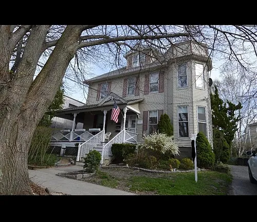 118 Franklin St #1 Photo 1