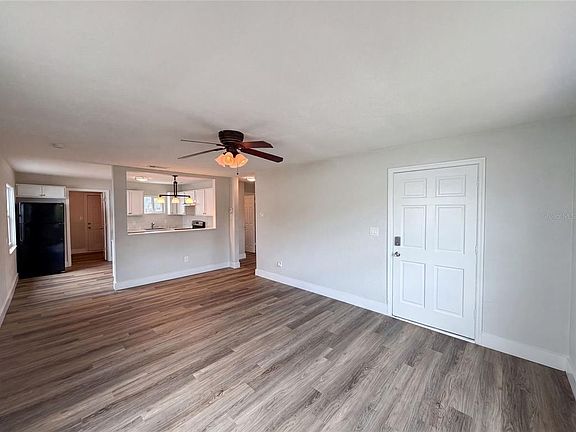 5th image of 2596 38TH AVENUE N