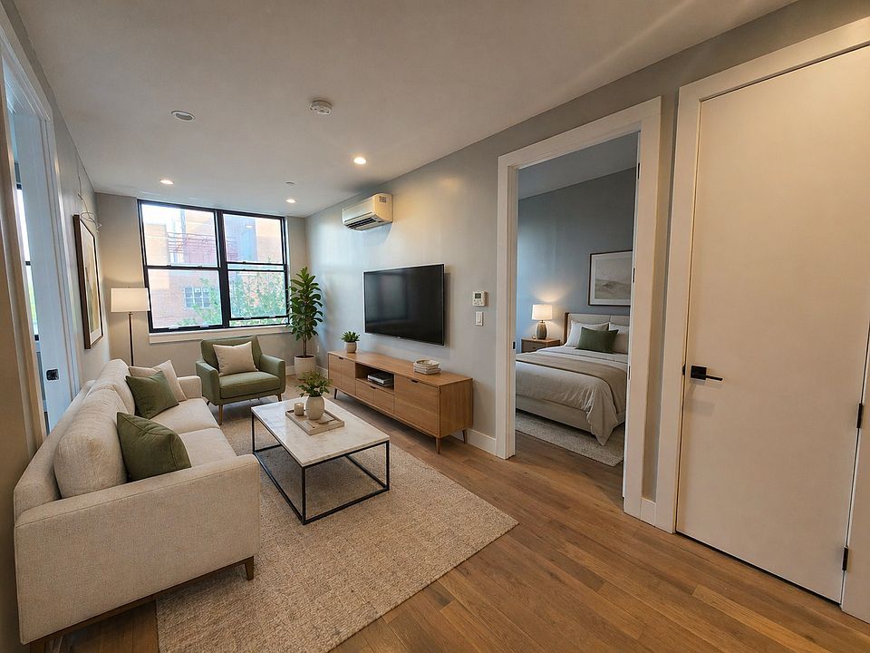 1st image of 333 Cypress Ave APT 3D
