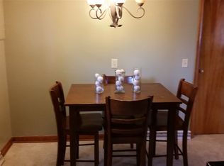 101 N Hull St, Haubstadt, IN 47639