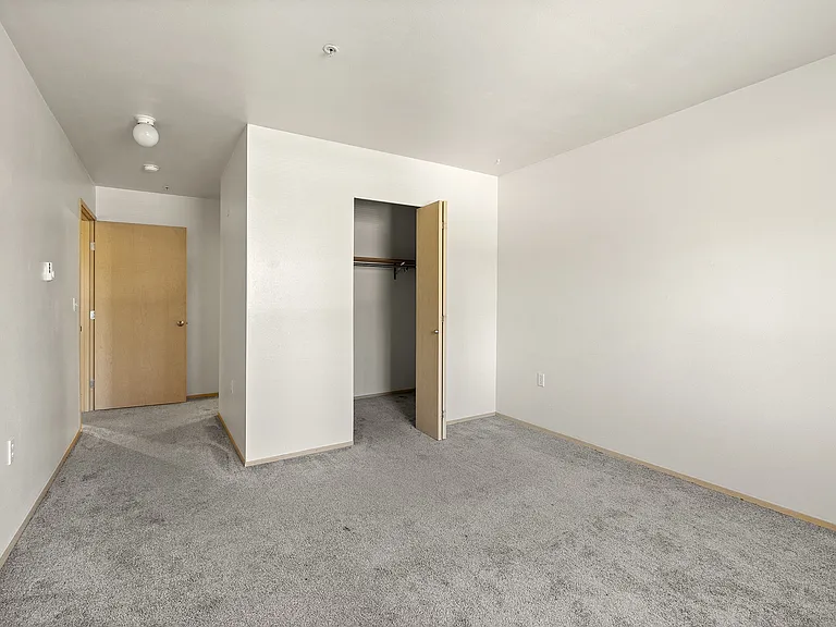 Mill Pond Apartments — Photo 22