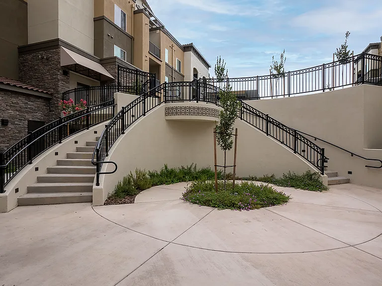 Talavera Apartments — Photo 12