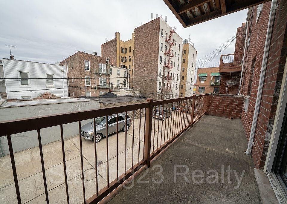 1st image of 3516 31st Ave Ste 2