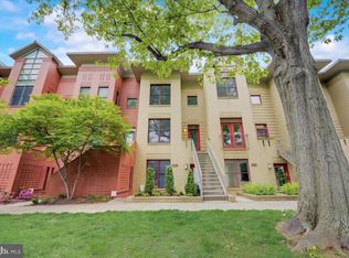 251 14th St SE UNIT A, Washington, DC 20003