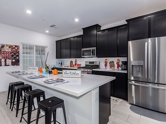 3rd image of 267 Cordelia Cove Ave Unit 813