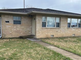 7015 & 7017 N Manor Dr, Brownsburg, IN 46112