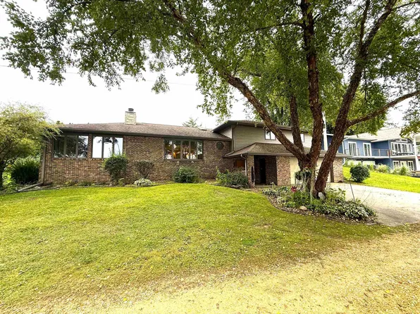23270 417th Ave, Bellevue, IA 52031