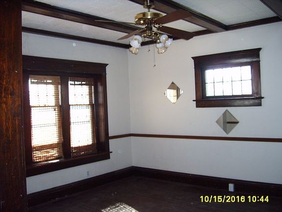 4th image of 209 N Lafayette St