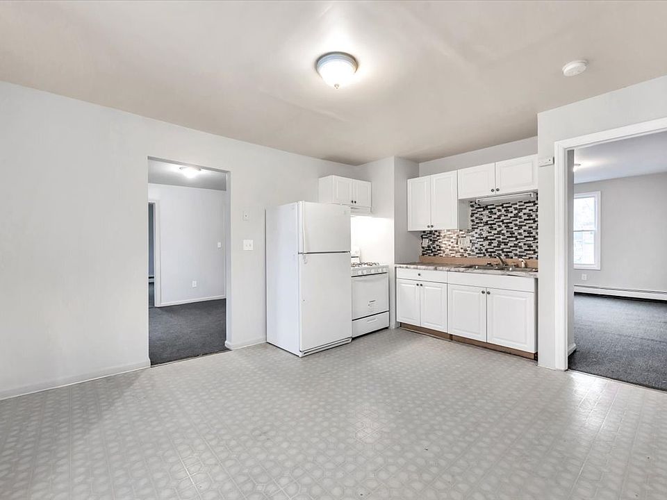 1st image of 13-15 Greenwoods Ave #4