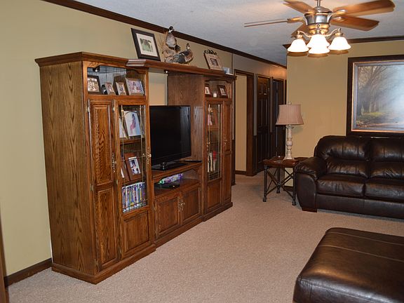 5th image of 7912 Berkshire Blvd