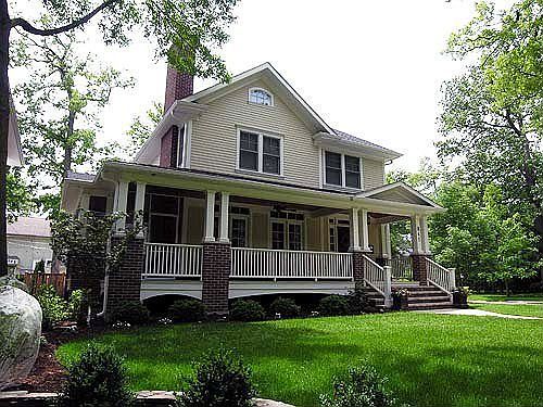 1st image of 841 Oakwood Ave