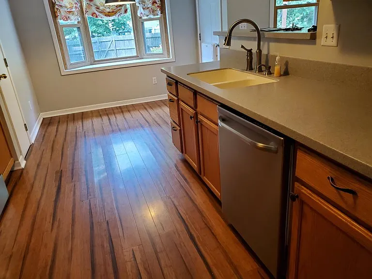 1722 Hawthorne St — Photo 6
