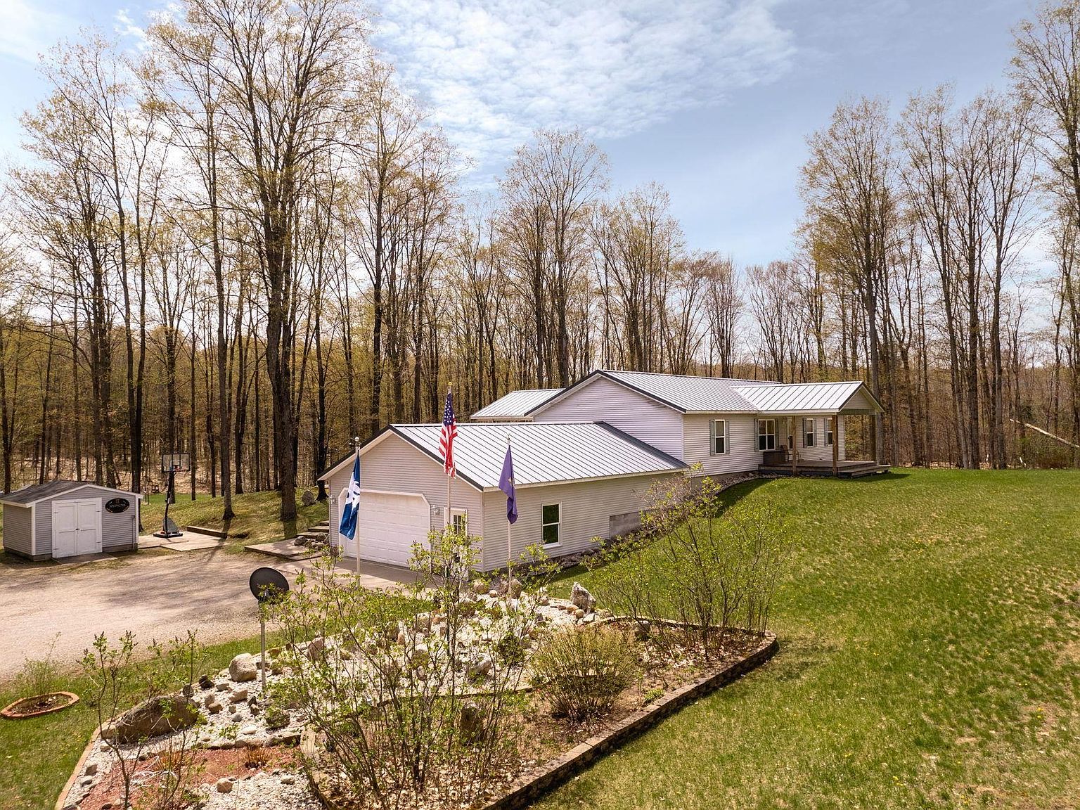 56125612 Twin Lake Rd NE, Mancelona, MI 49659 Zillow