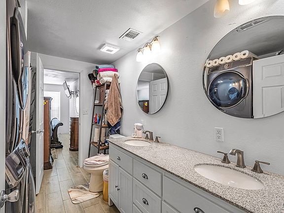 5th image of 316 W 50th St