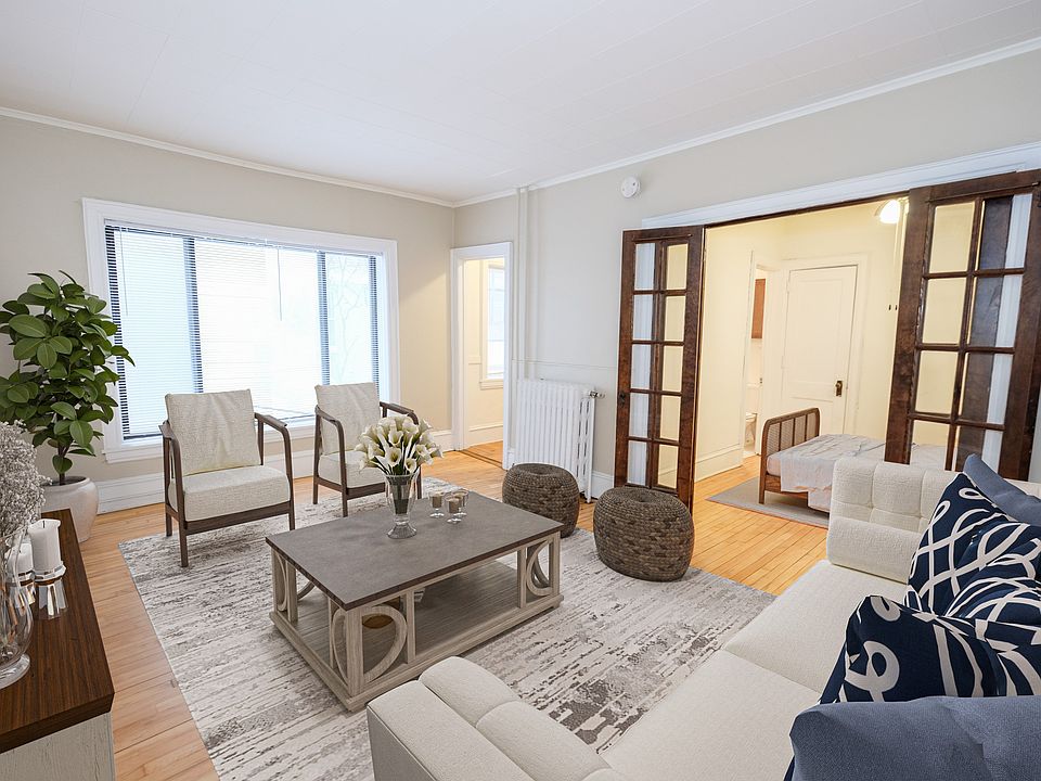 Welcome to Central Lakes of Uptown, where modern elegance meets cozy comfort. Enjoy bright, inviting spaces and stylish interiors that make relaxation effortless. Find your ideal home today - schedule a tour and see for yourself!