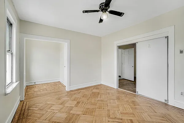 Bedroom, photo 1