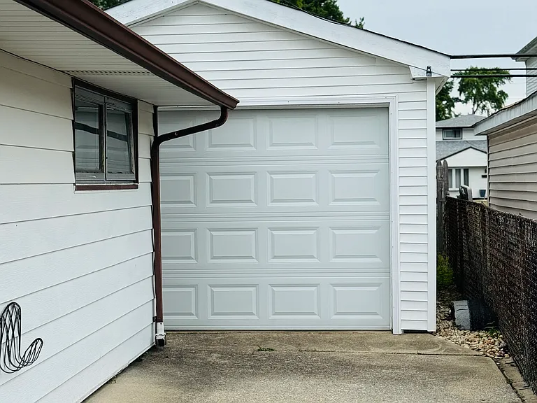 4158 W 90th Pl — Photo 17