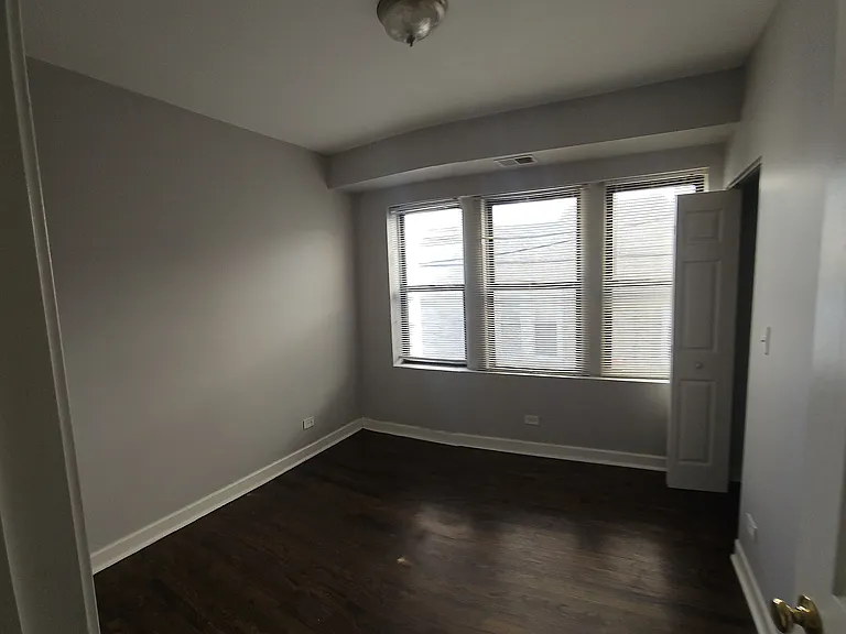 2245 W Rosemont Ave #1N — Photo 14