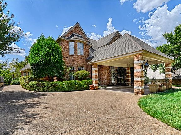 2nd image of 5141 Whispering Oaks Dr