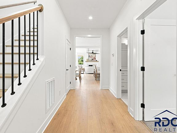 3rd image of 109 Gilbert Ave
