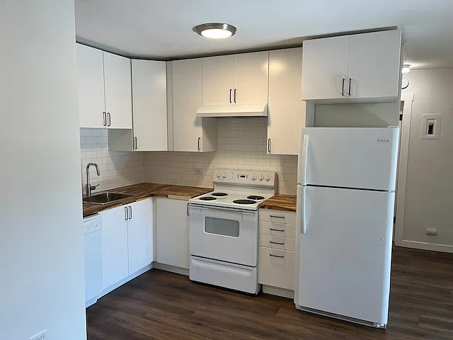 3002 W Colorado Ave — Photo 1