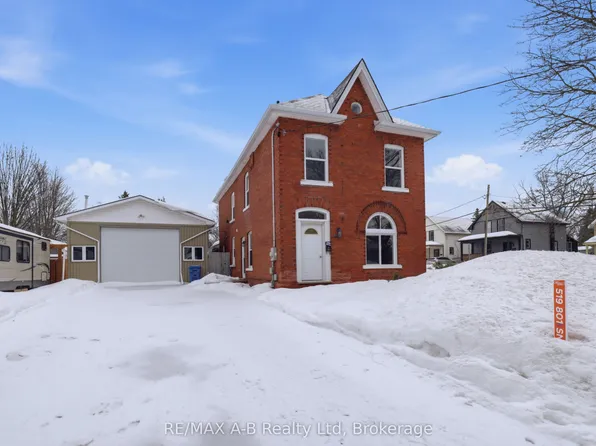 307 Nelson St, Stratford, ON N5A 2K5