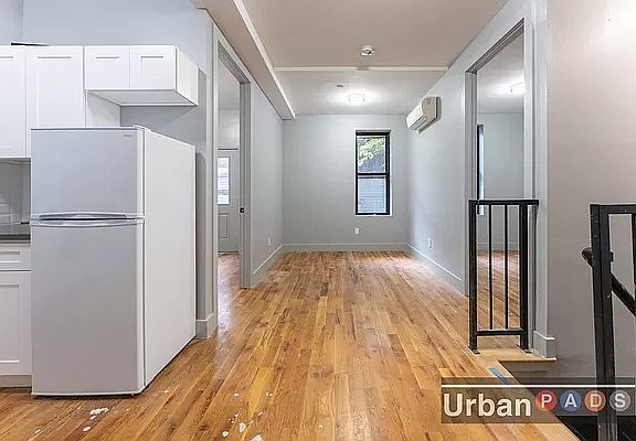 2nd image of 540 Linwood St Floor 2