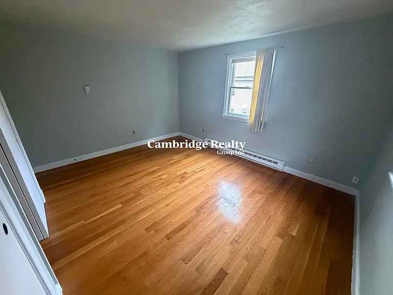 90-92 Sylvia St #2 — Photo 19