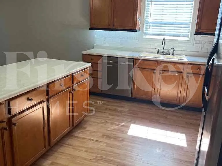 1117 Sassafras Trl — Photo 6