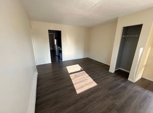 260 N Washington St #335-8, Warrensburg, IL