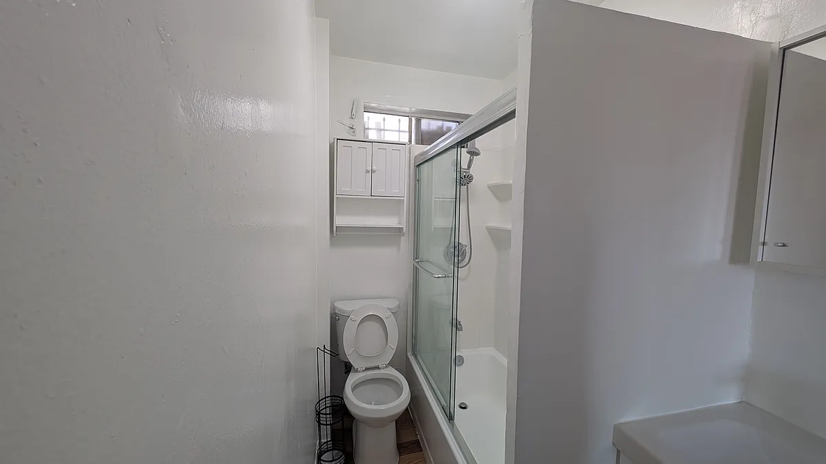 Building Photo - 1817 Bellevue Ave #1817