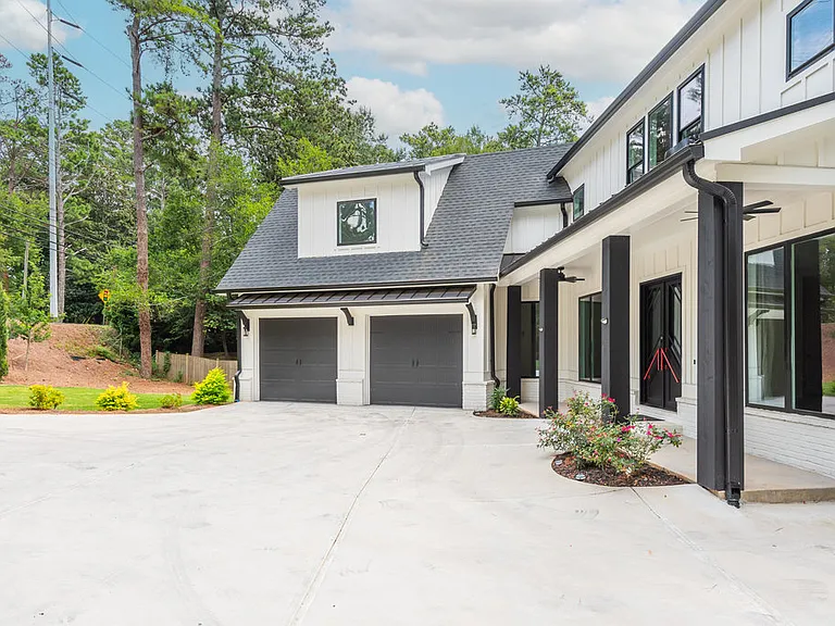 4056 Ashford Dunwoody Rd #1 — Photo 50