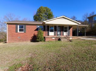 242 Westwood Dr, Lexington, TN 38351