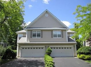 19 Gannet Ct, Wayne, NJ 07470