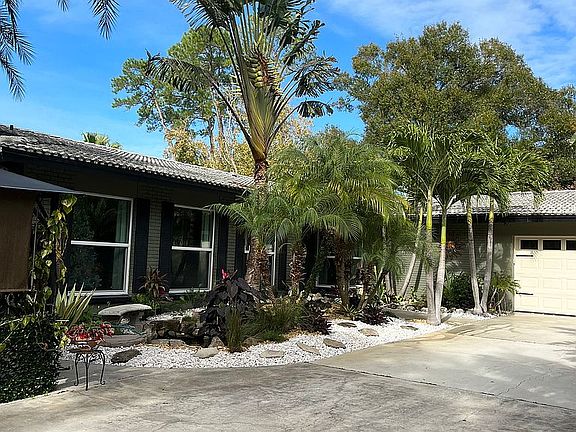 4th image of 1422 Maple Forest Dr