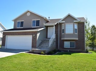 2459 W 2450 N, Clinton, UT 84015