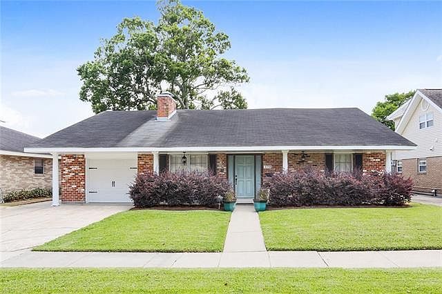 1st image of 170 Willow Dr
