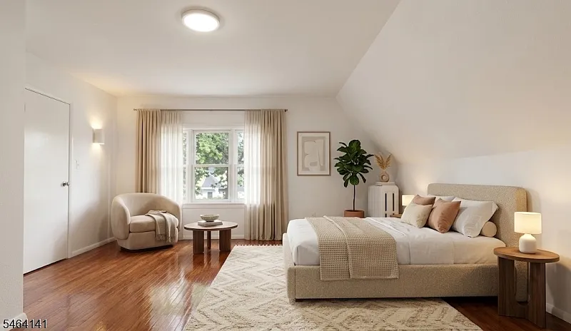 1 bed, 1.0 bath, $1,800 — Photo 2