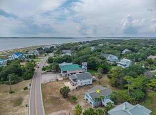 3105 Palmetto Blvd, Edisto Island, SC 29438