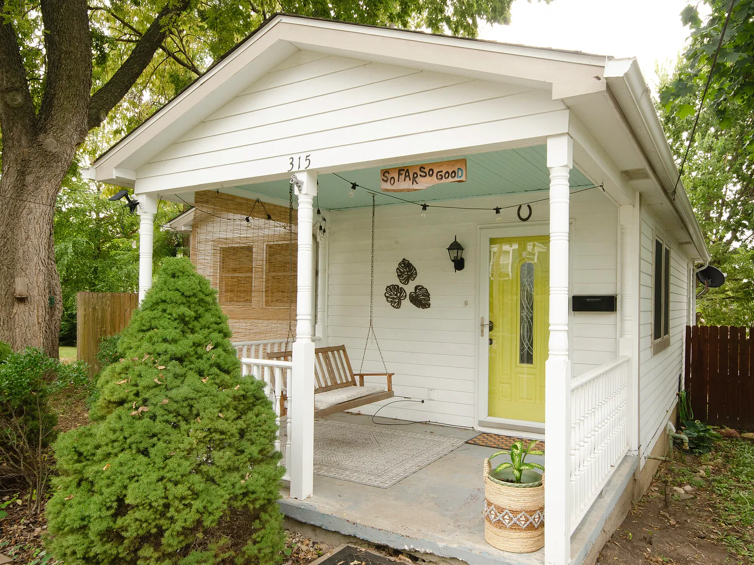 2 bed, 628 sqft, $1,800 — Photo 1